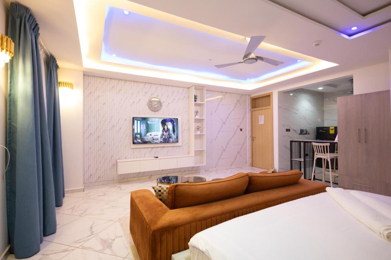 Executive Studio Apartment, East Airport - Ferienwohnung Accra