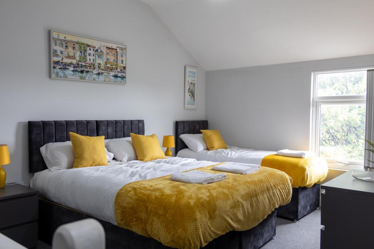 City Centre, 4 Bed, Free Parking - Chambres d’hôtes Parkside