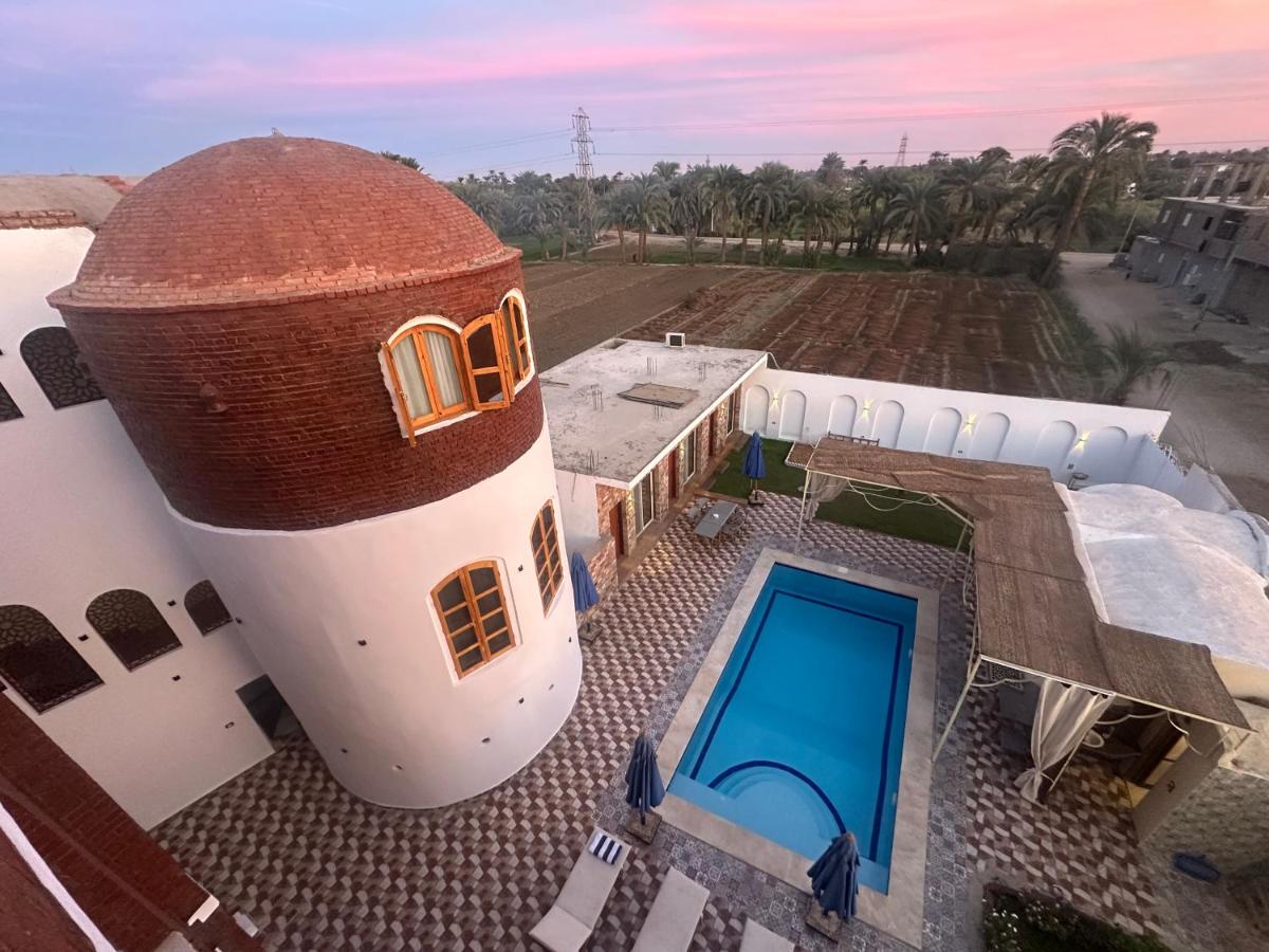 Golden Land - B&B