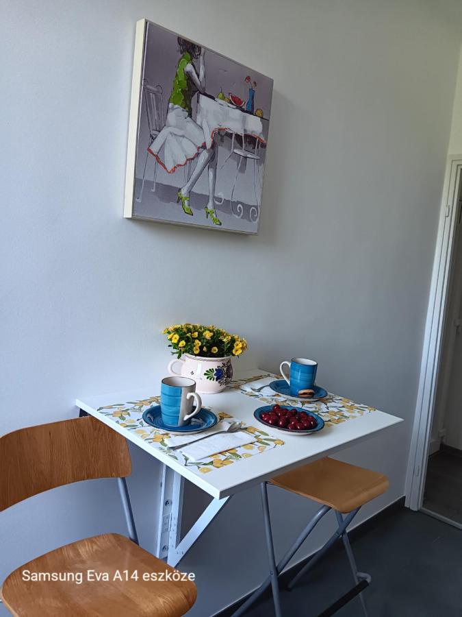 Familienfreundliches Apartment in Tiszafüred - B&B