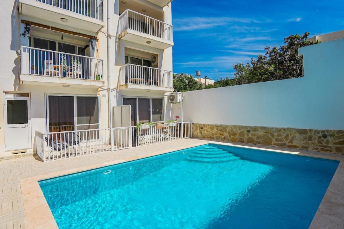 Maisonette with communal Pool in Qala - By Solea - Ferienwohnung Qala