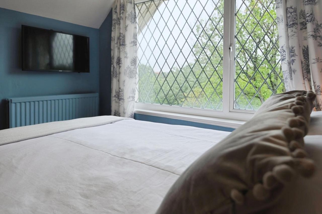 Deluxe Double Room with Sea View (No Dogs)