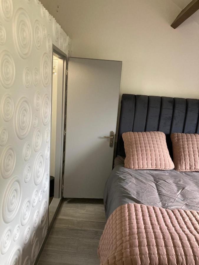 HSH France Chambre City 2 Proche de Disney - Bed and Breakfast Meaux