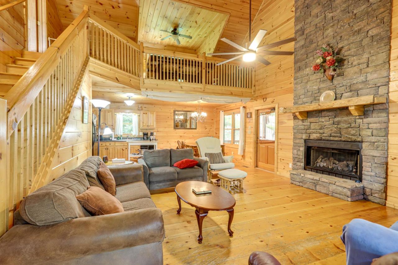 Pet-Friendly Resort Cabin 5 Mi to Dtwn Ellijay! - B&B Ellijay