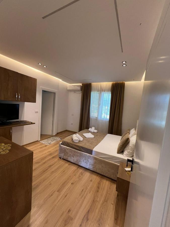 Villa S M - B&B Scutari
