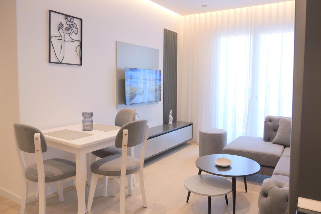 One-Bedroom Apartment with Balcony and City View