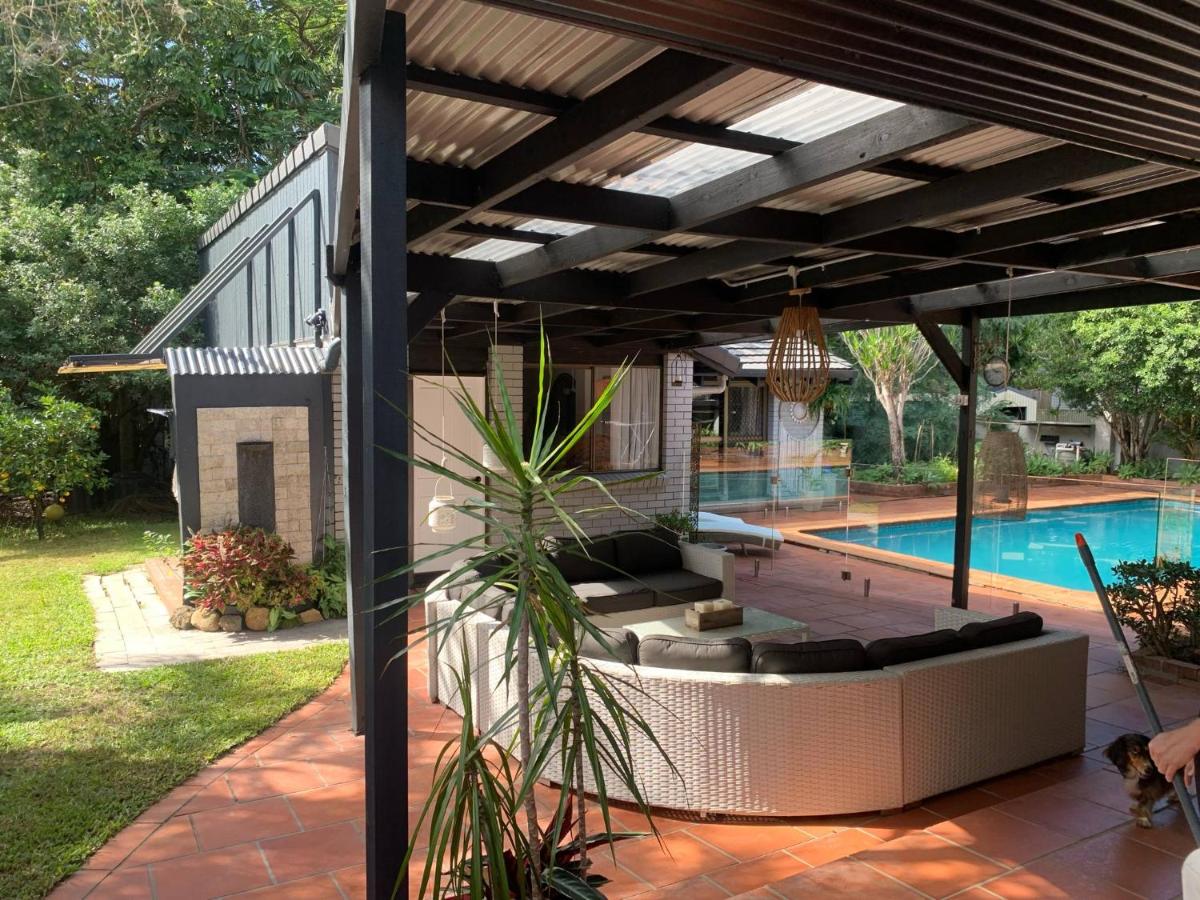 The Pool House Carrara - B&B Costa Dorada
