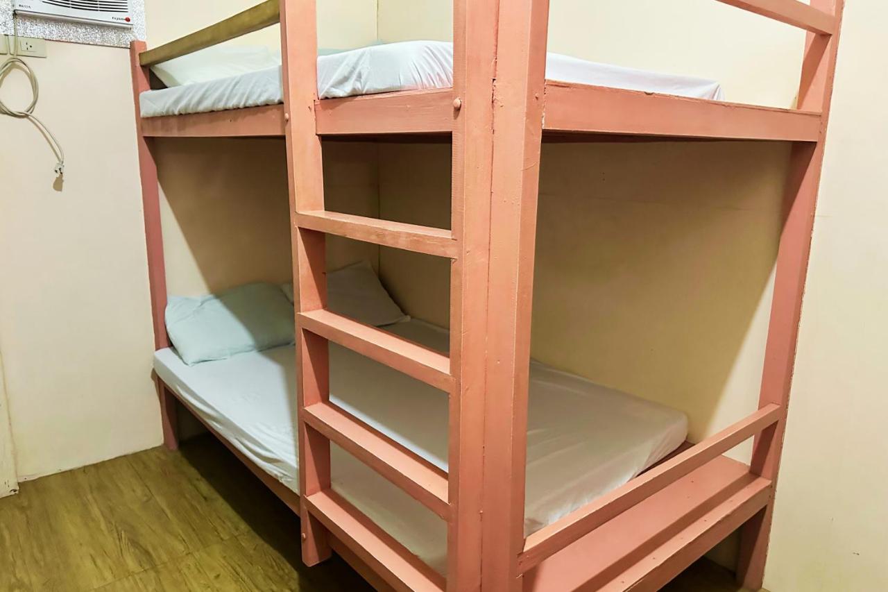 Quadruple Room with Private Bathroom