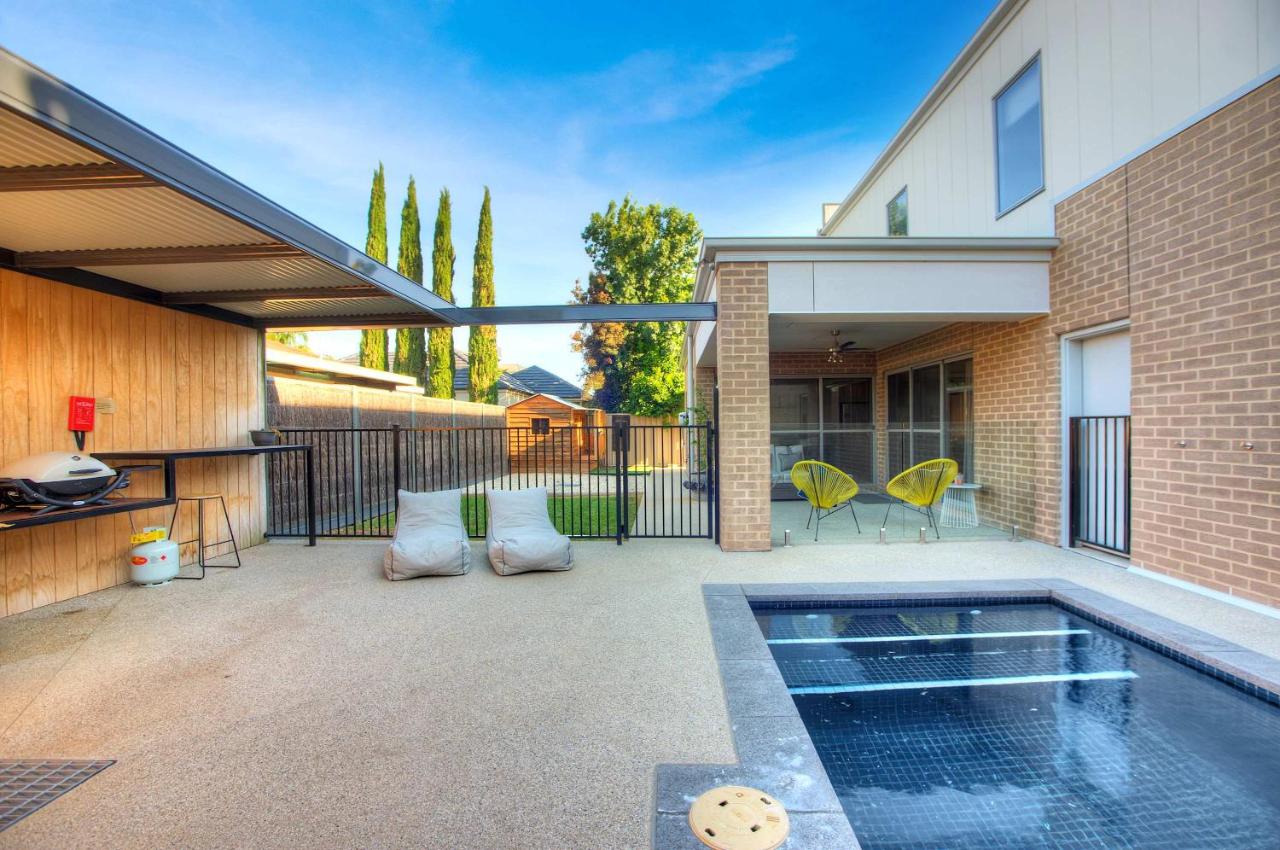 Mandel on High - Echuca Holiday Homes - B&B