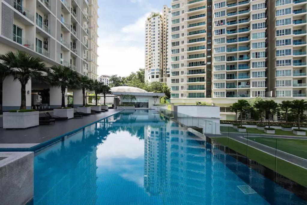 Camellia Serviced Suites - Bed and Breakfast Kuala Lumpur