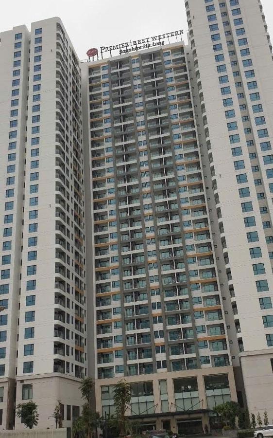 One-Bedroom Apartment with Balcony