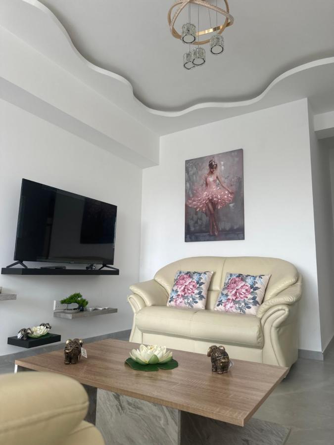 Near Finikoudes beach 1 - B&B