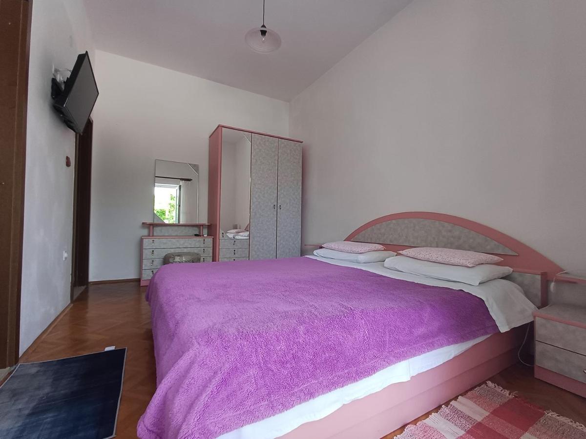Apartment house Nena - B&B Krk