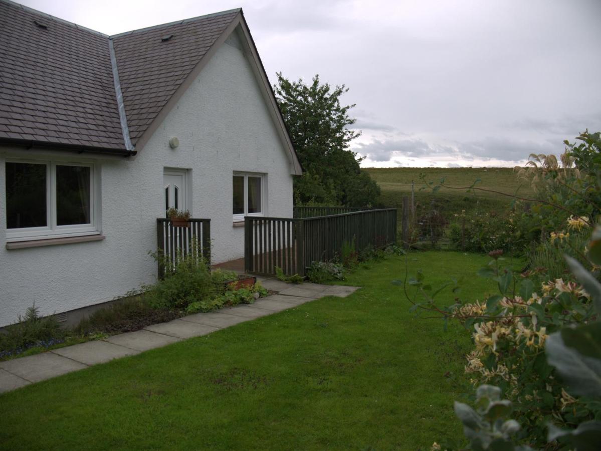Ornum Cottage - Bed and Breakfast