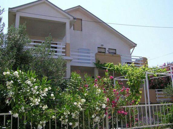 Lucy's place - B&B Murter