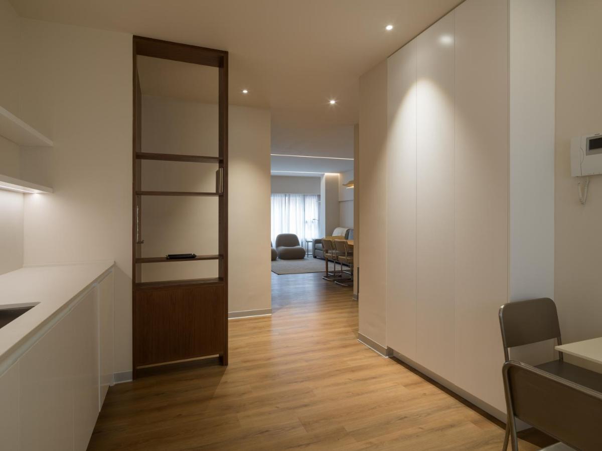 Three-Bedroom Deluxe Apartment