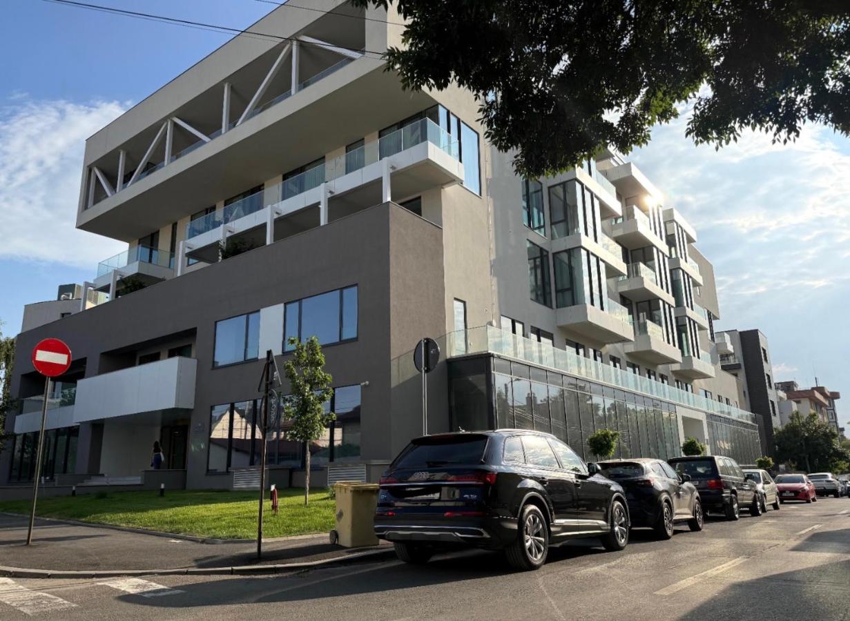 Walter Loft Luxury Residence- Self Check-in & Underground Parking - B&B