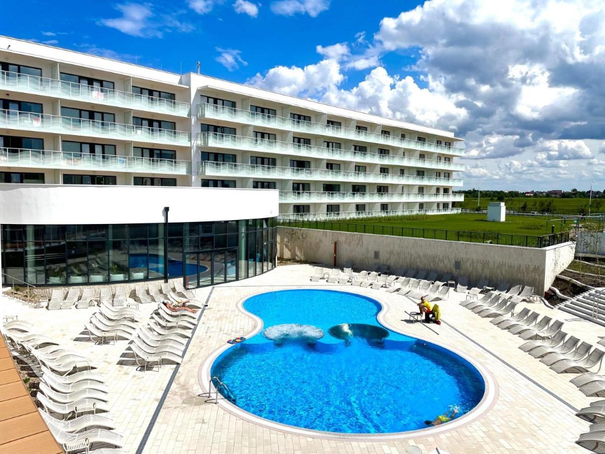 Fantastic Baltic z basenem i jacuzzi w Polanki Aqua - B&B Kołobrzeg