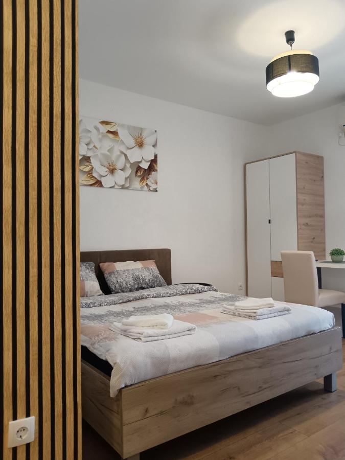 Alacaster B apartman - Ferienwohnung Novi Sad