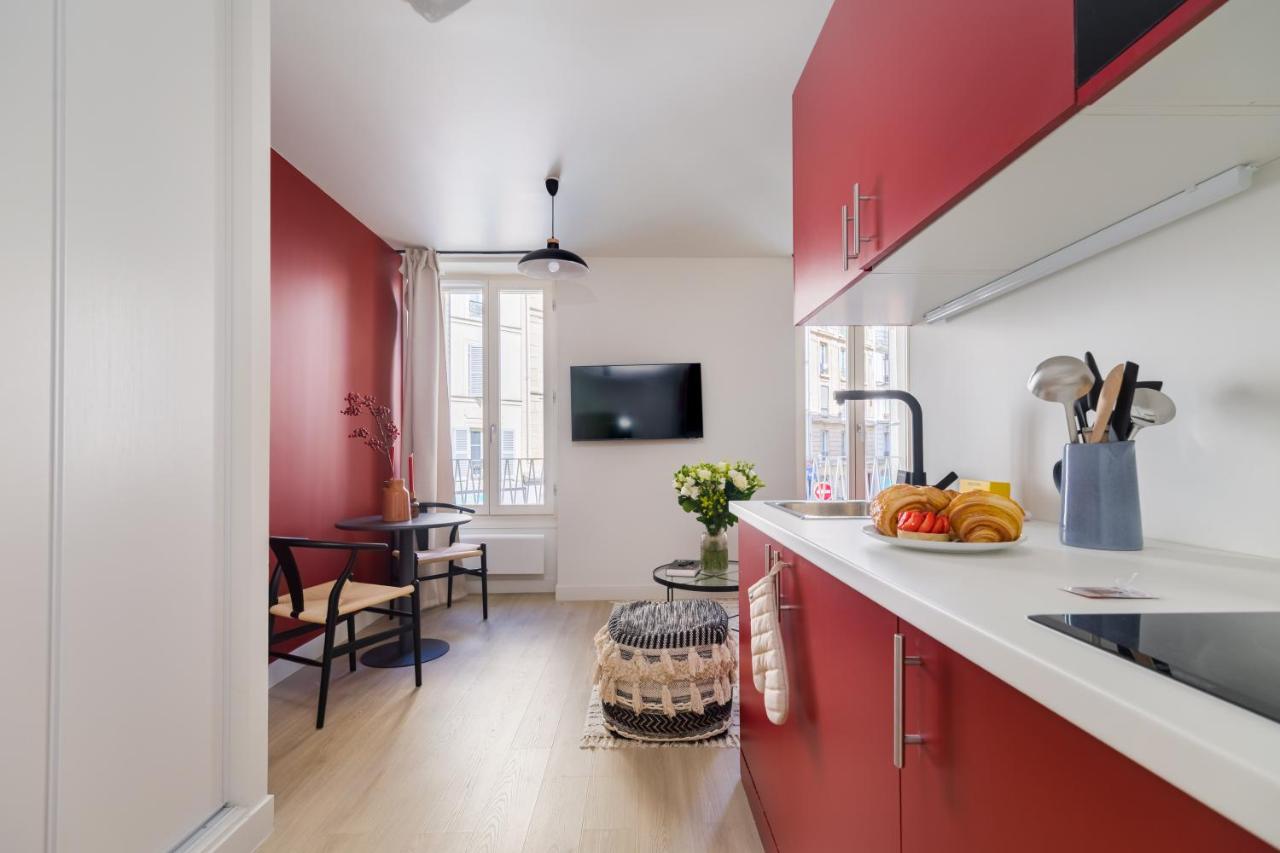 Studio Apartment