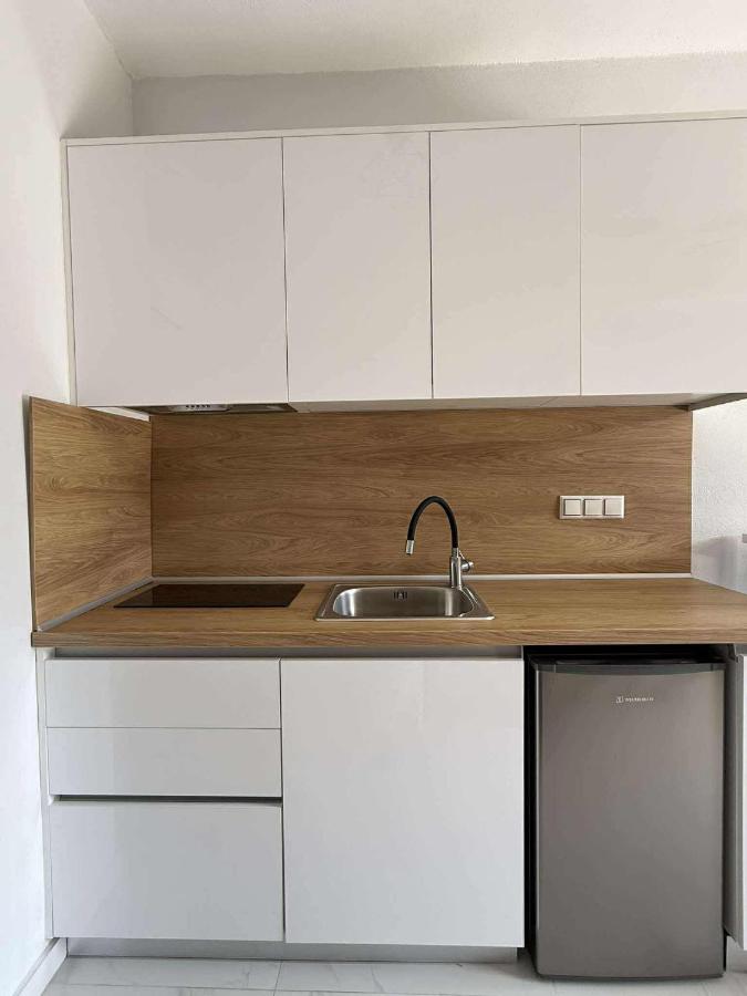 N apartments - Chambres d'hôtes Néa Péramos