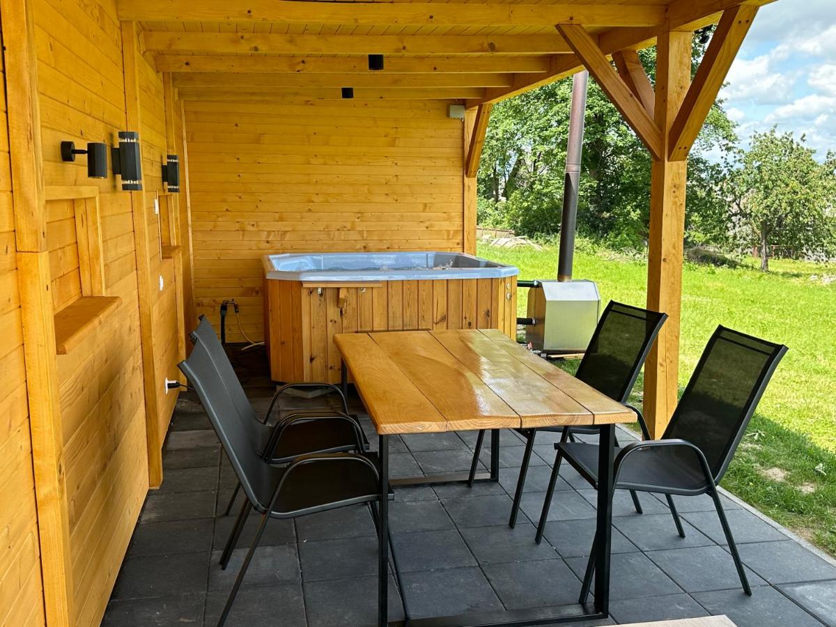 Osada Przy Szlaku Drewniany Dom - B&B Ojców