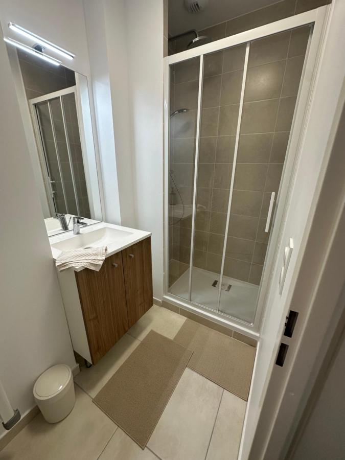Chambres Chez Maison Stella avec cuisine et terrasse partagée - B&B Saint-Georges-d'Oléron