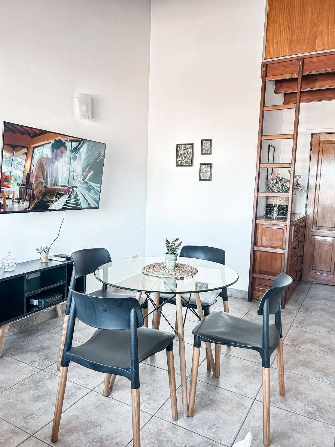 Dpto con asador, balcon y vistas! Disfruta Salta - Bonavista Rentals - B&B Salta