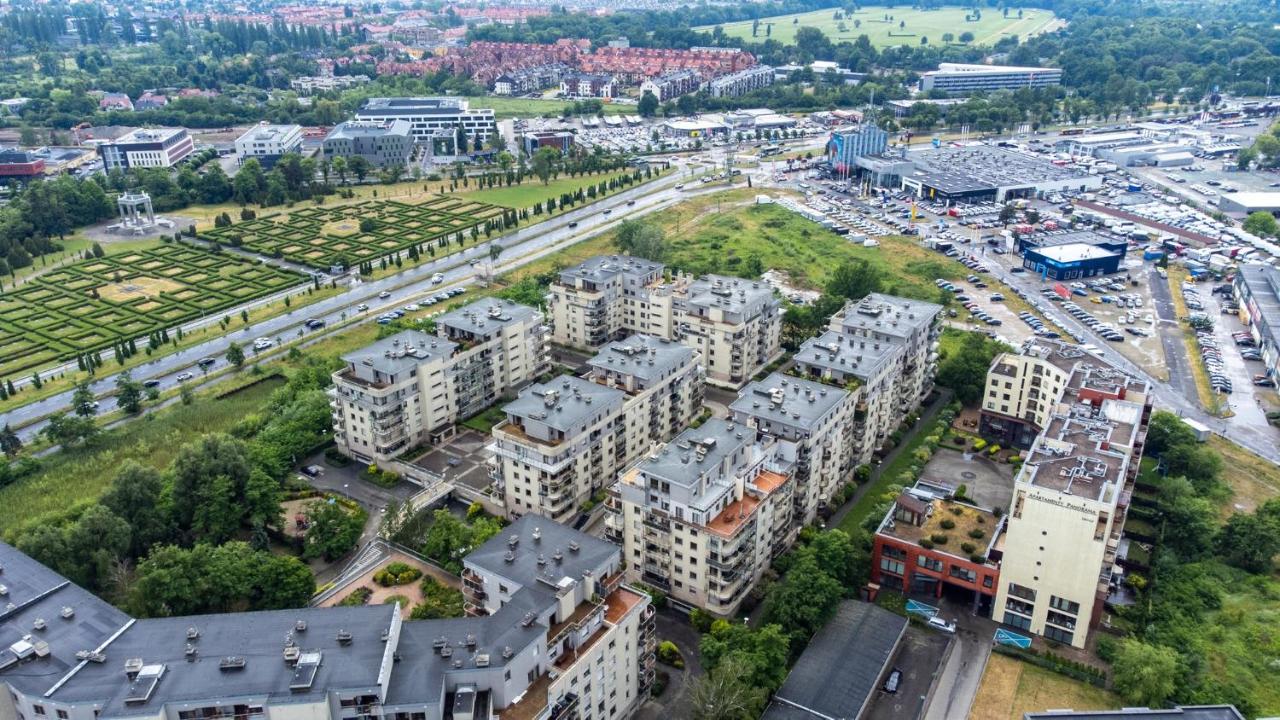 Apartament z tarasem 120m2, klimatyzacja, parking w garażu - B&B Breslavia