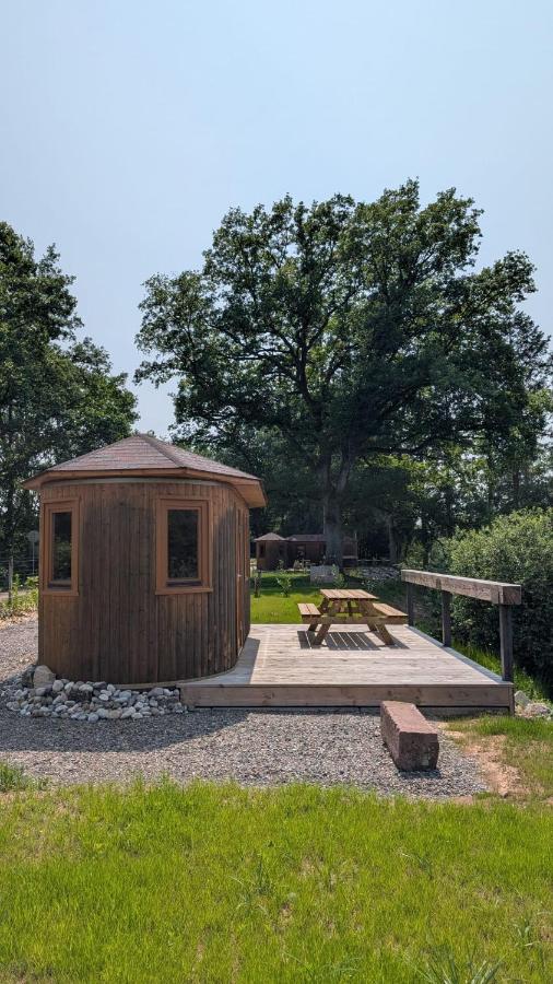 Le Gland - Cabane isolée au bord de l'eau & pêche - B&B Roye