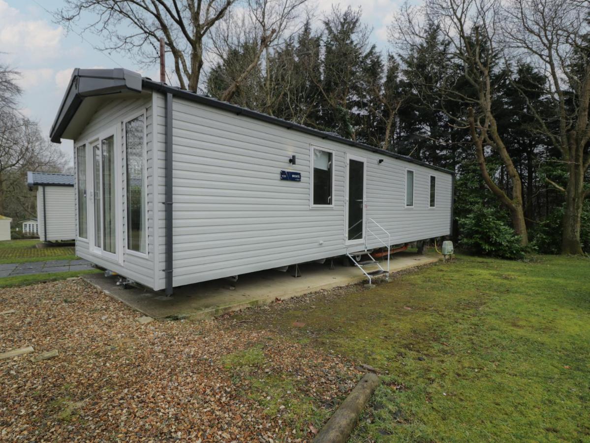 Woodlands Gold WO06 - B&B Ruthin
