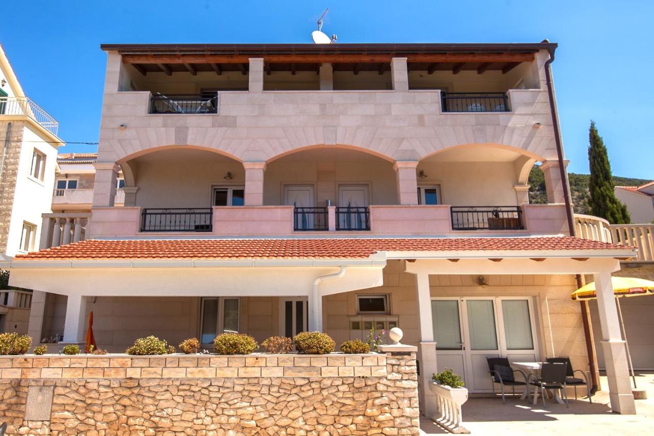Apartment mit Meerblick