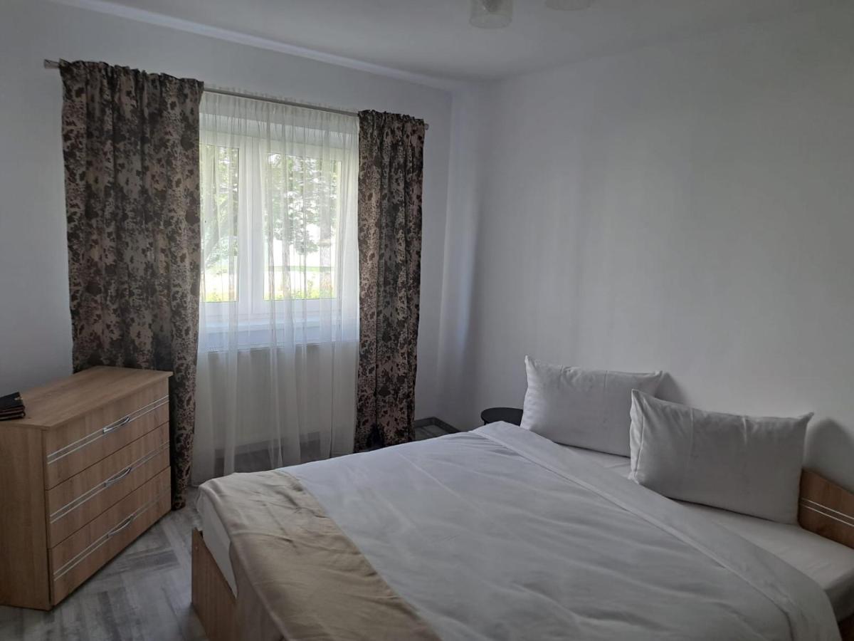 Iulia și Alex - B&B