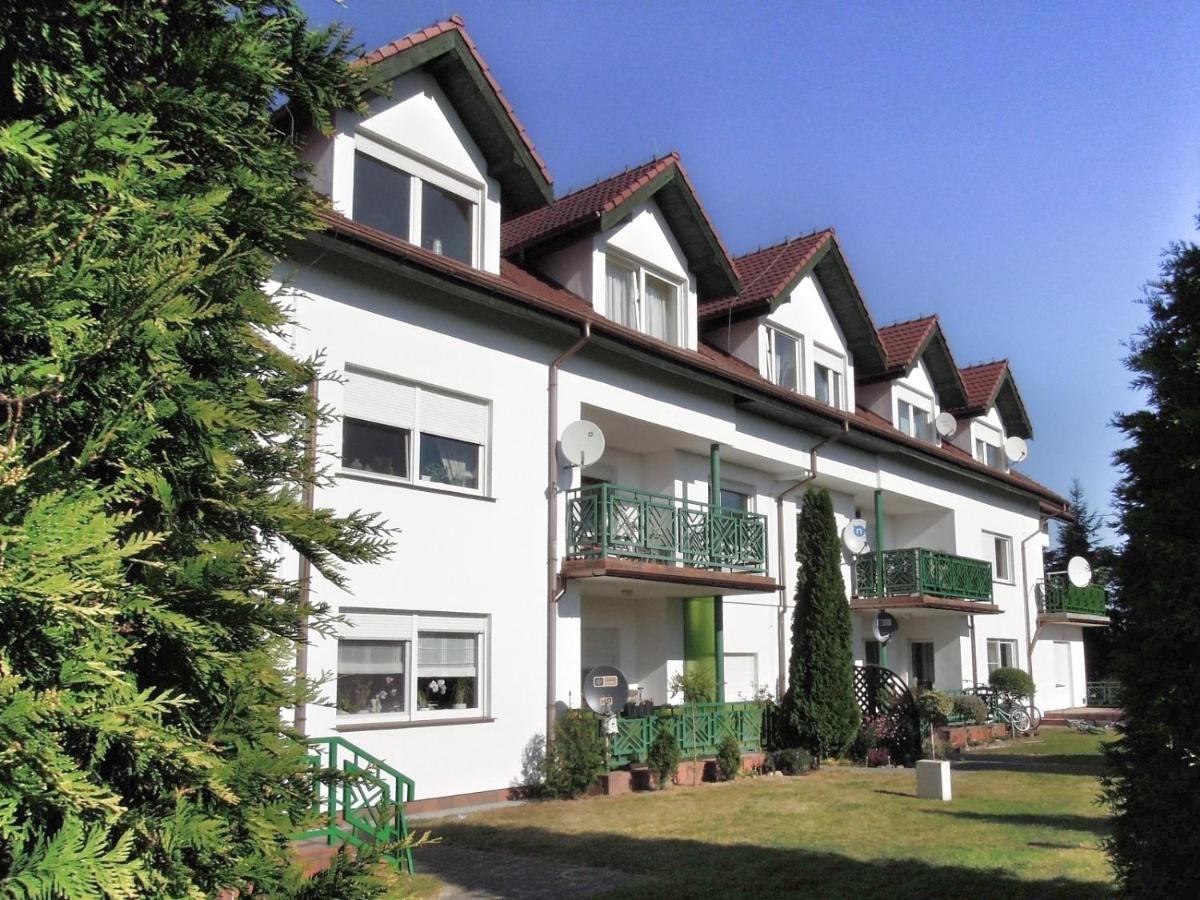 Izabelin Apartment - Bed and Breakfast Swarzędz
