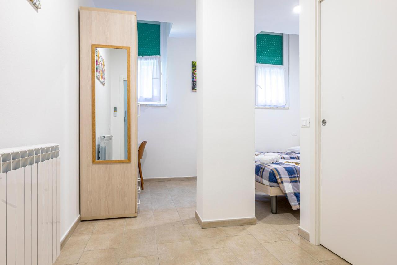 Twin Room with Private Bathroom