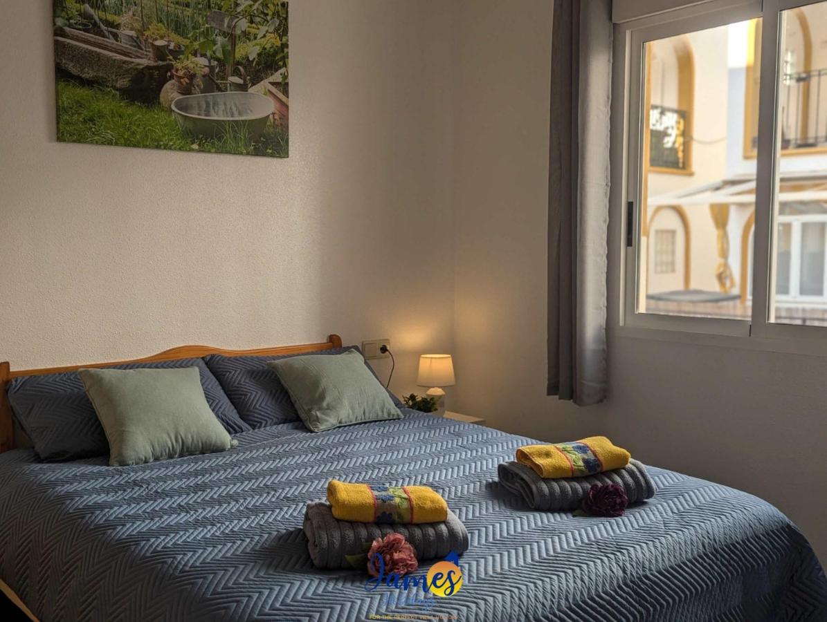 Cosy Two Bed Apartment in La Zenia LZ13 - Ferienwohnung Urbanizacion los Balcones