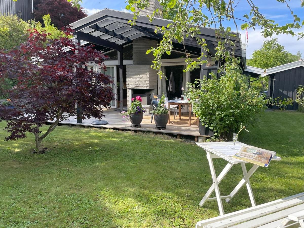 Villa Verde by Hvalstrand beach - B&B