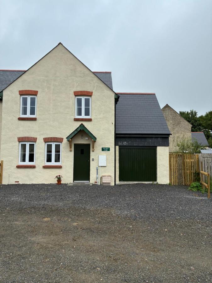 Old Mart Lodge - B&B