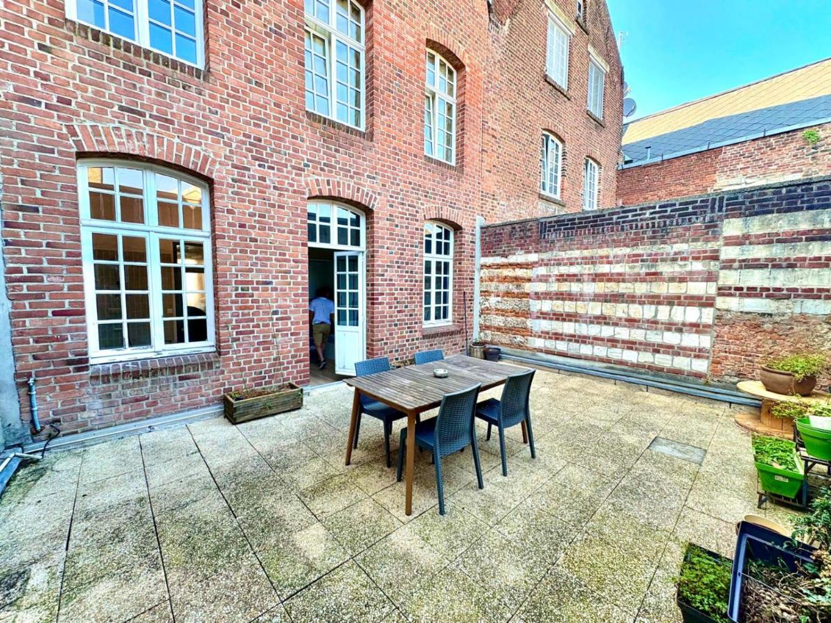Loft T2 avec terrasse sur la Grand Place d'Arras - B&B Arras