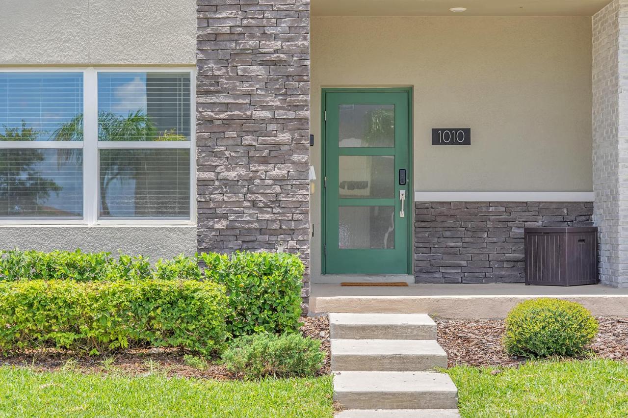 1010 SS - Modern Comfort Oasis - B&B Kissimmee
