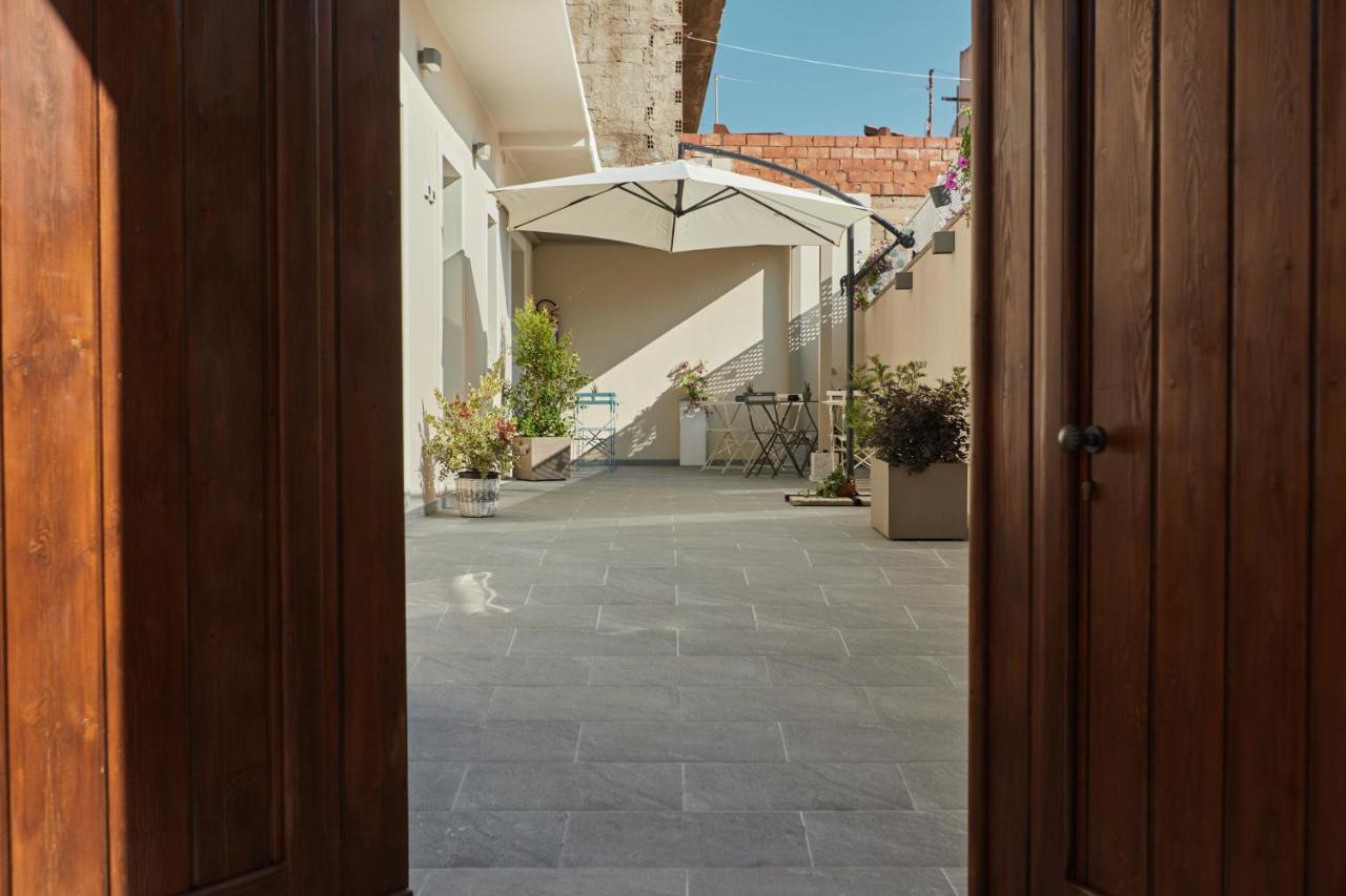 ARGHENTU Rooms - B&B San Vito