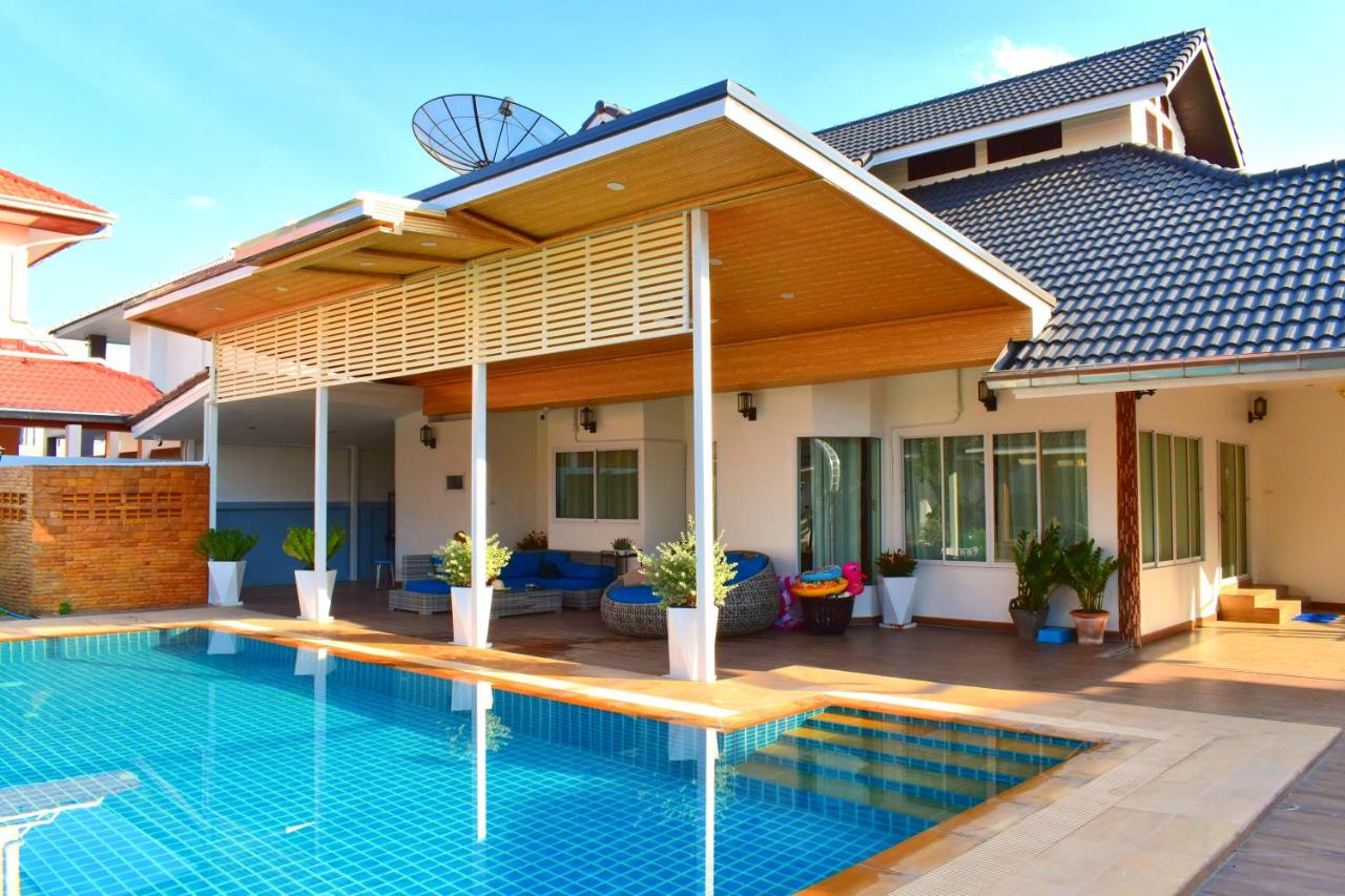Bella Home Jomtien Poolvilla - Bed and Breakfast Jomtien