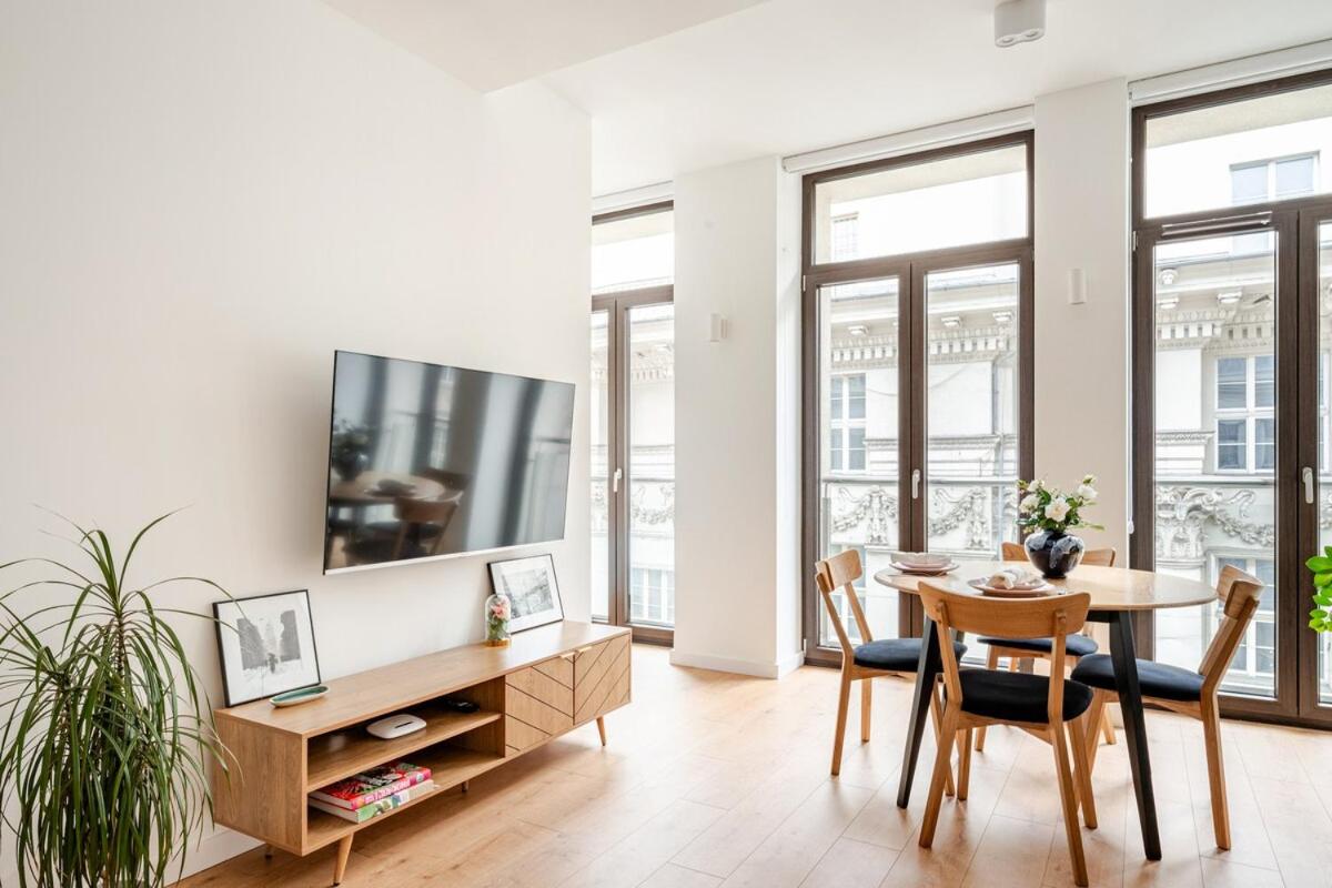 Free Garage Parking & AC, Quiet Luxury - Old Town & Kazimierz - B&B Cracovia