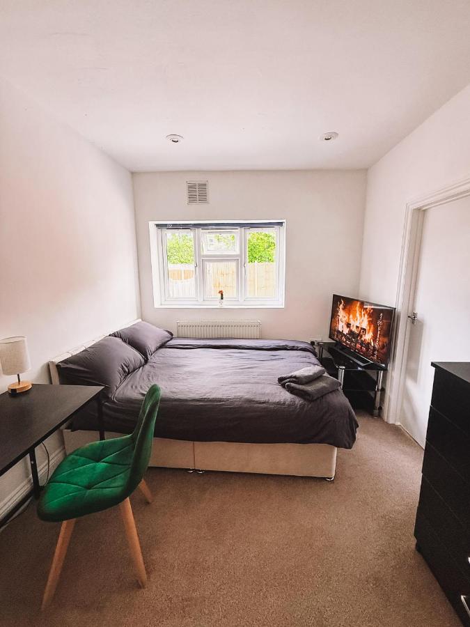 Deluxe Double Room with Shower