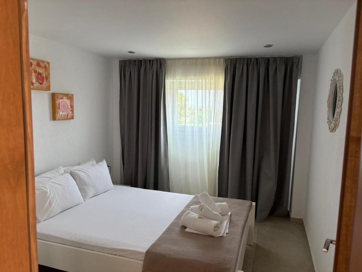 Villa con 2 Camere da Letto