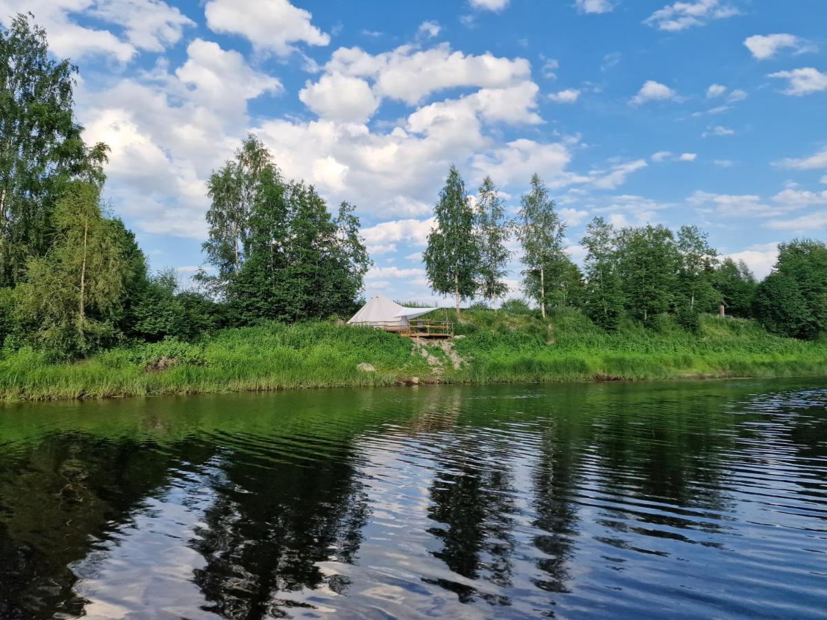 Sunset Glamping - luksustelttamajoitus PowerParkin lähellä - Bed and Breakfast Voltti