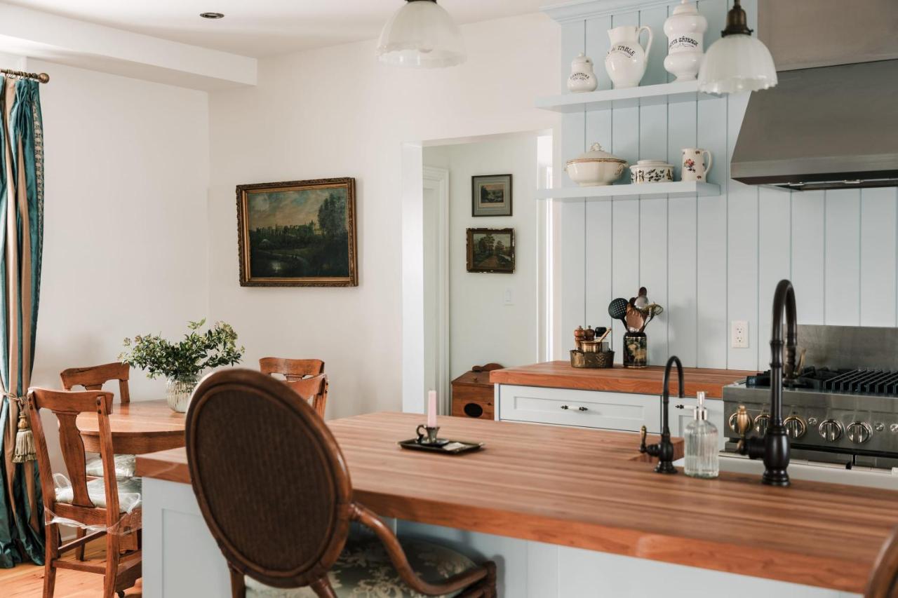 Little Louis - A Princely Take on a County Getaway - B&B