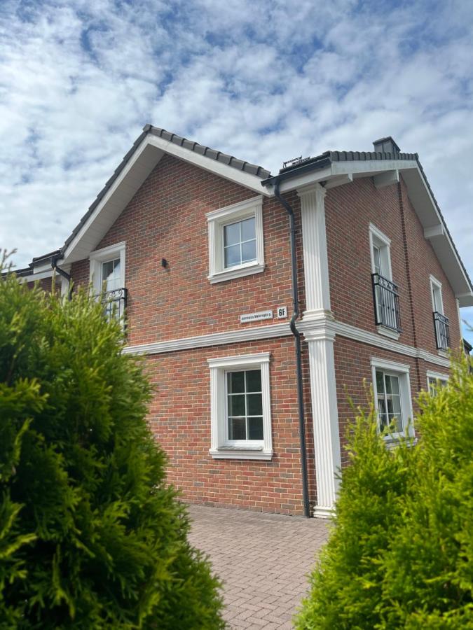 Melnrage Beach cozy apartments & terrace - pine view sea entry - B&B Klaipėda