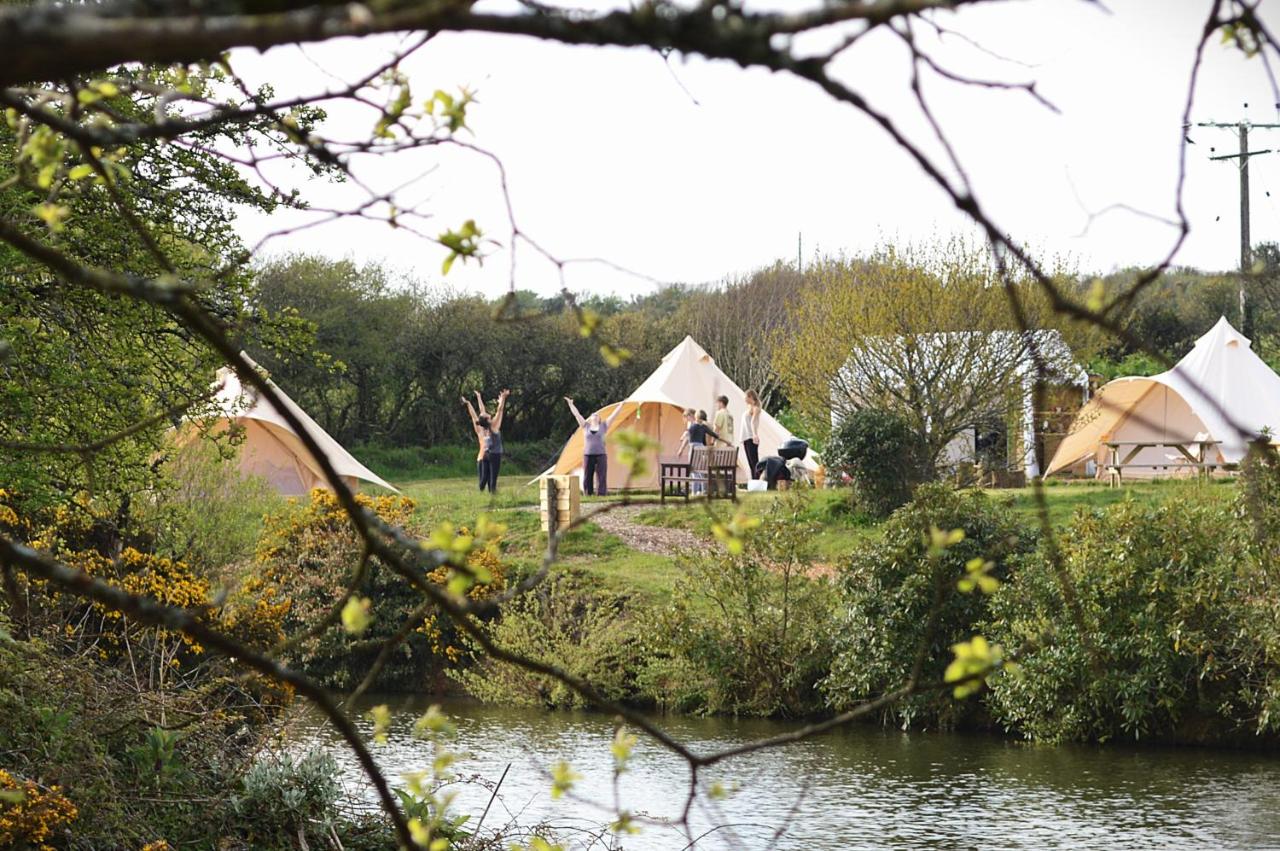 Mallard - Extra Large 6m Luxury Bell Tent at Tregonetha Lake - Tylda Tents - B&B