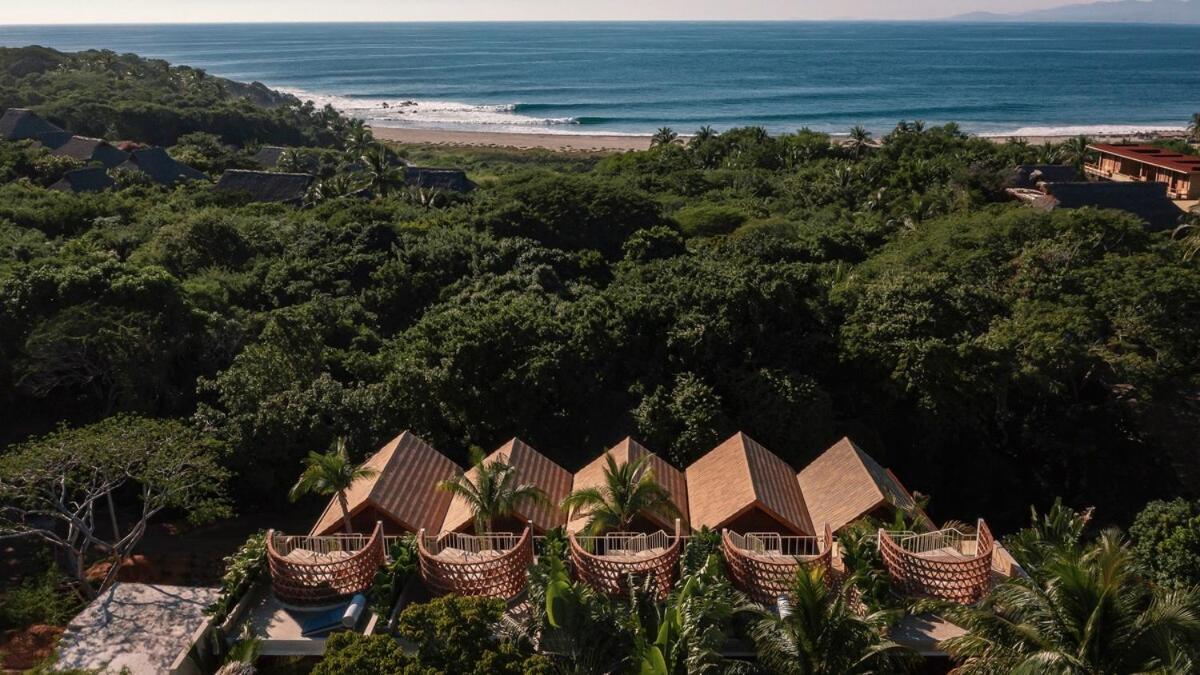 Casa Palmeras 1 - Amazing Beach House - B&B Brisas de Zicatela